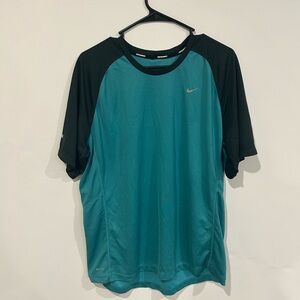 Nike Men's Teal and Black Short Sleeve Tee
